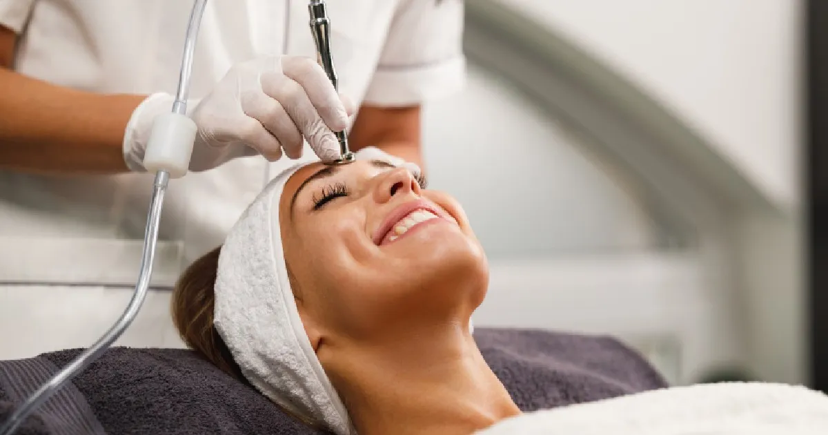 Women receiving Hydrodermabrasion in Sauk Rapids, MN